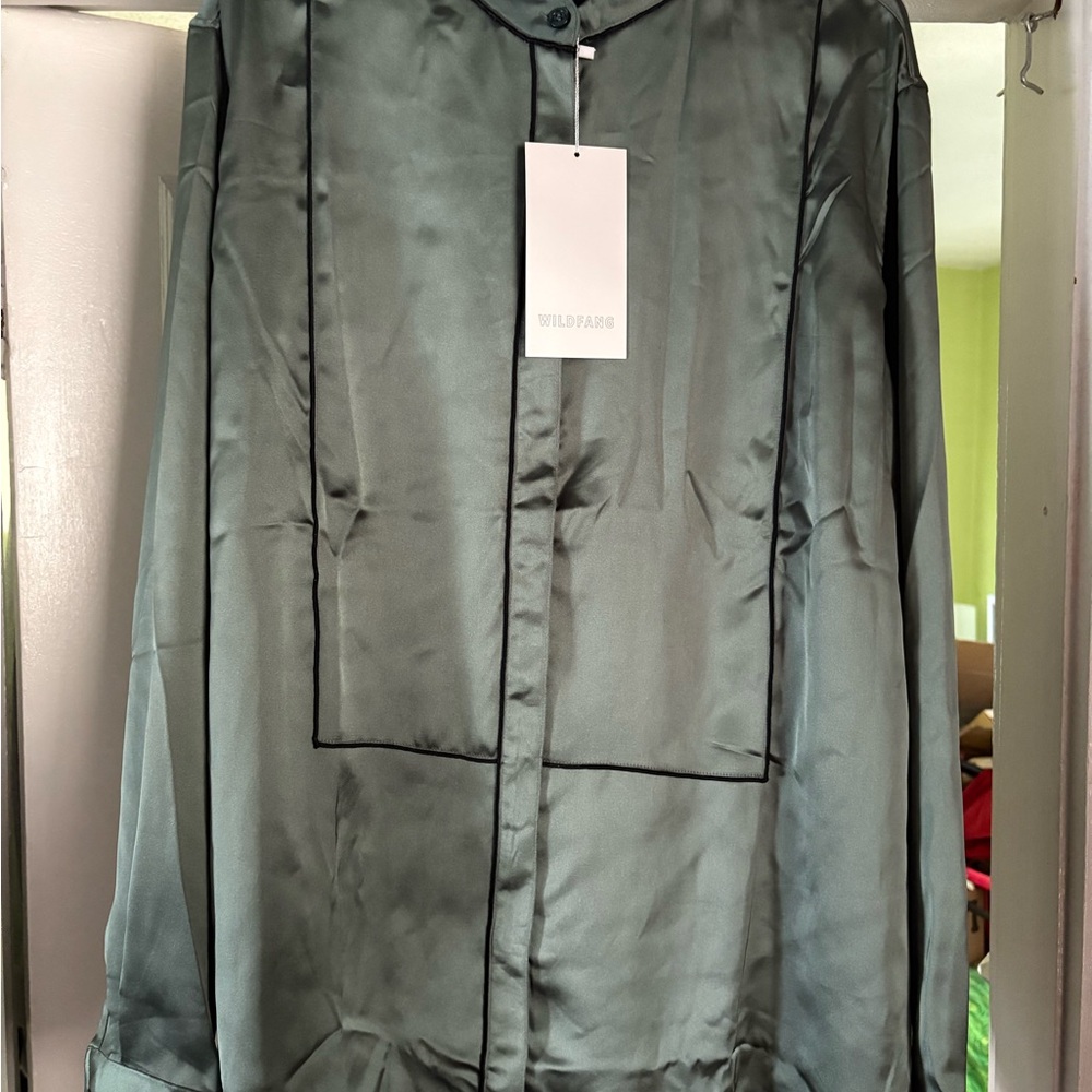 WILDFANG satin tuxedo-style shirt, 3x, band collar, green w/black piping, NWT